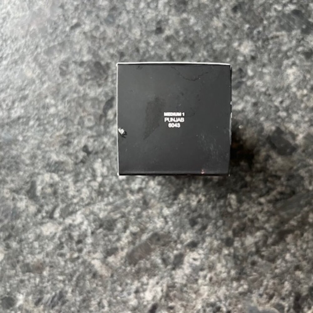 Nars Sheer Glow Foundation